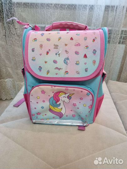 Школьный рюкзак