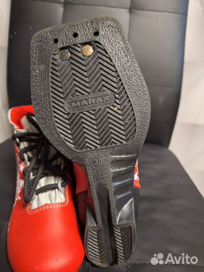 Ботинки лыжные 30 размер