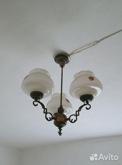 Люстра старинная