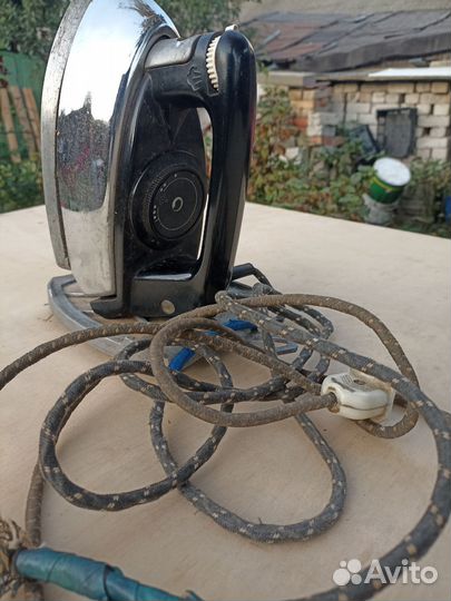 Утюг СССР с подставкой