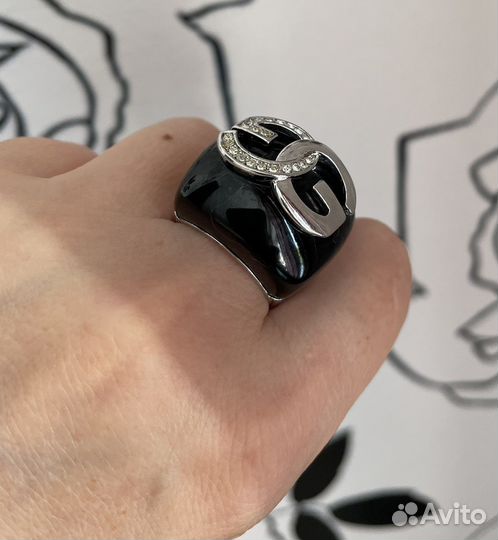 Дизайнеское кольцо