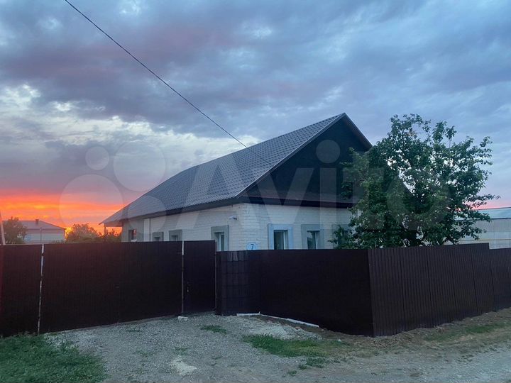 Дом 153,8 м² на участке 12 сот.