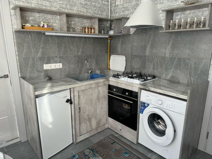 2-к. квартира, 52 м², 2/2 эт.
