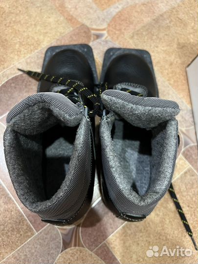 Беговые лыжи