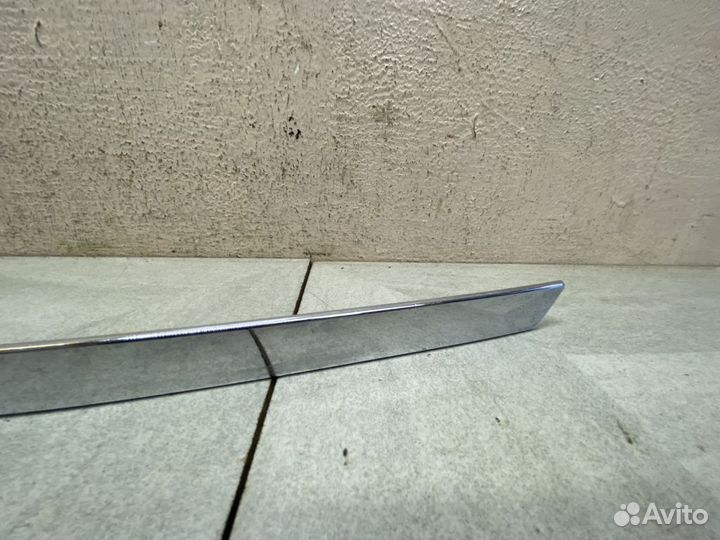 Накладка двери багажника