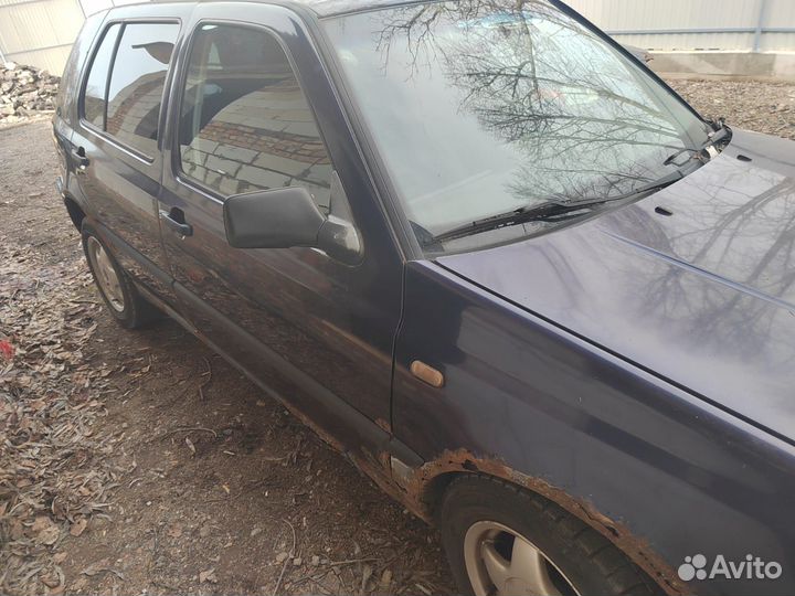 Крышка багажника golf 3