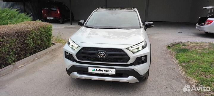 Toyota RAV4 2.0 CVT, 2023, 120 км