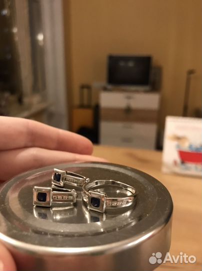Серебряные серьги с кольцом