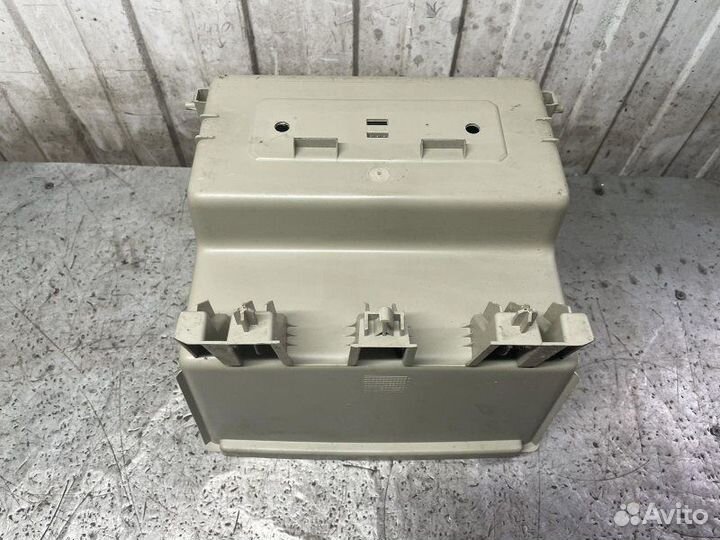 Ящик для хранения Volvo Fh4 D13K 2014