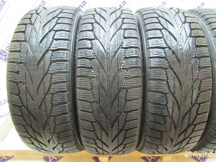Nokian Tyres Hakkapeliitta R2 SUV 215/65 R17 96R