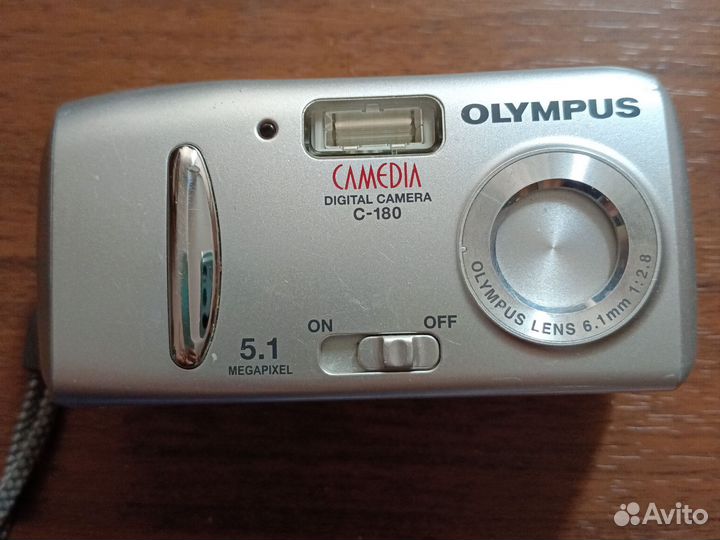Компактный фотоаппарат olympus
