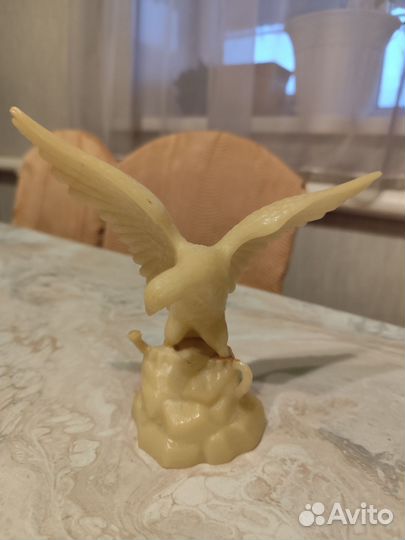 Статуэтка фосфорный орел