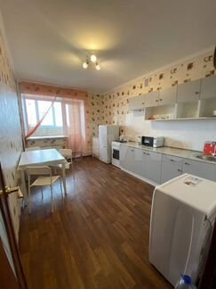 2-к. квартира, 60 м², 5/14 эт.