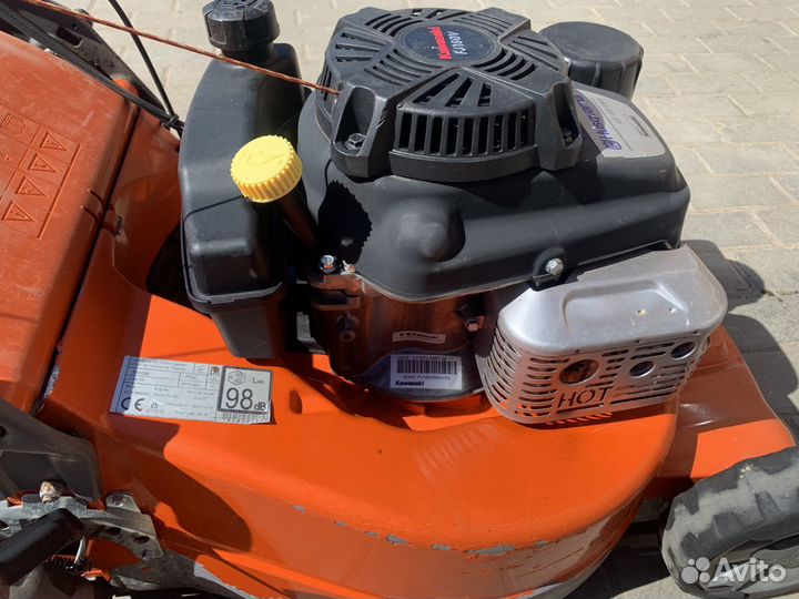 Газонокосилка самоходная Husqvarna LC551SP