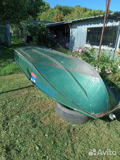 Продам лодку с мотором