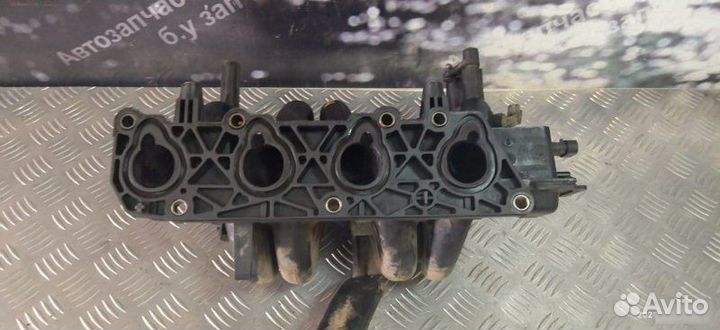 Впускной коллектор Renault Logan 1.4 2005-2016