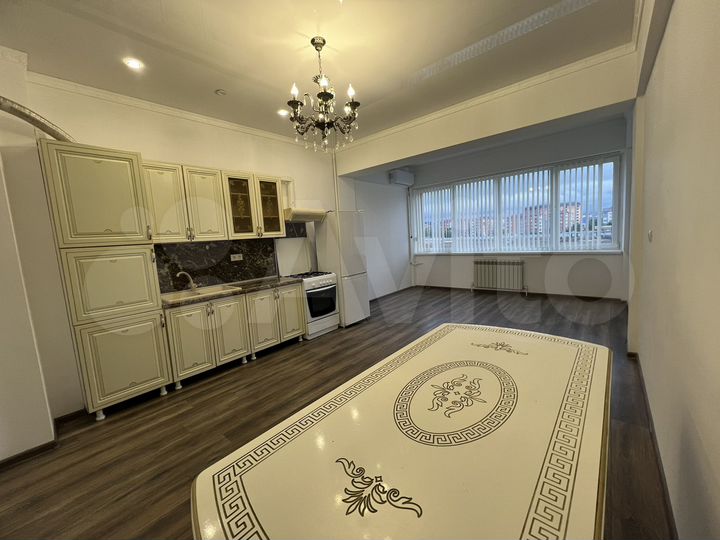 2-к. квартира, 93,7 м², 4/7 эт.