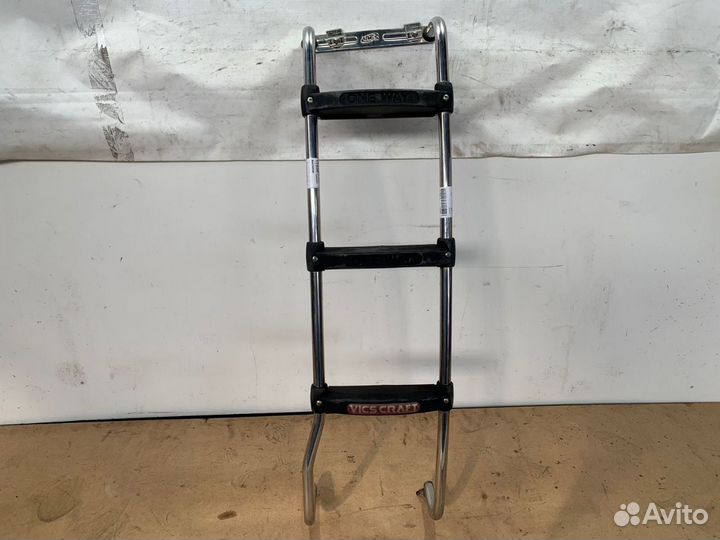 Лестница на крышку багажника Hyundai Galloper, 01г