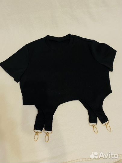 Укороченный топ