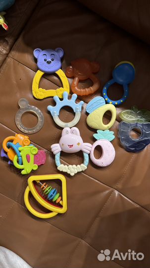 Игрушки для новорожденных иалышей