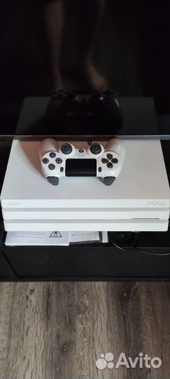 Sony playstation 4 PS4 pro