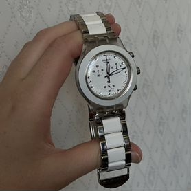 Часы swatch белые