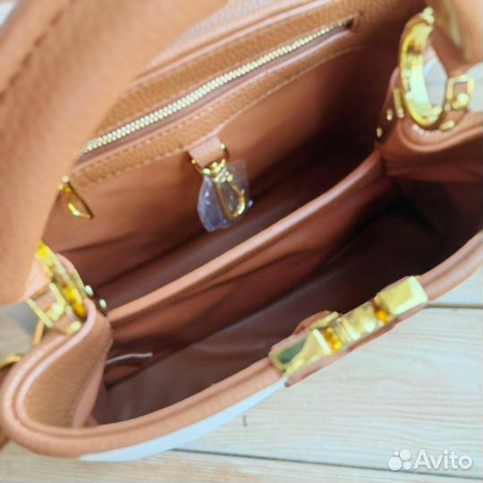 Сумка Louis Vuitton Capucines Из Канвы и Кожи