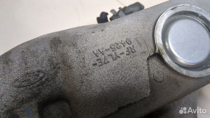 Коллектор впускной Lincoln Navigator, 2004