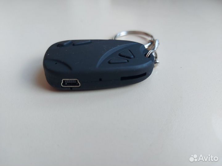 Продам новую микрокамеру 808 CAR keys