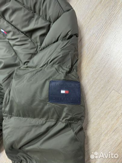 Tommy hilfiger пуховик