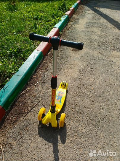 Детский трёхколёсный самокат складной
