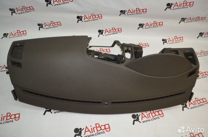 Торпедо панель приборов Volvo XC60 (коричневая)