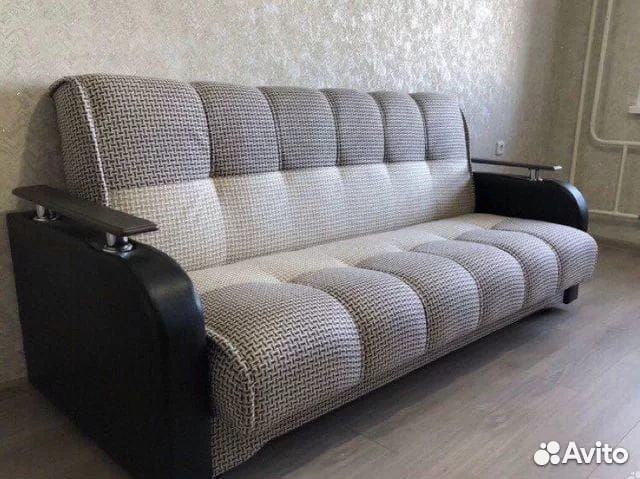 Диван Лебедь