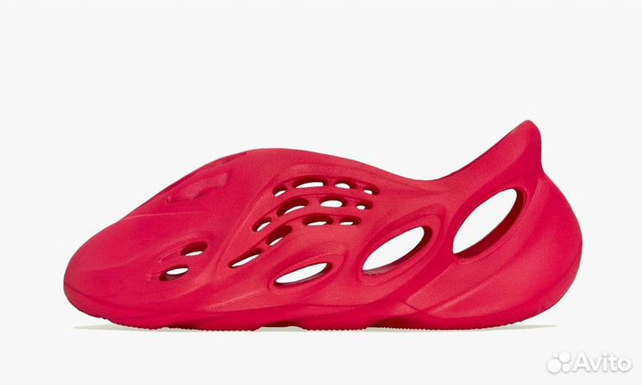 Yeezy Foam Runner Vermillion (7 US - 40.5 EUR)