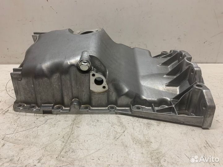 Поддон масляный двигателя Volkswagen Passat B5