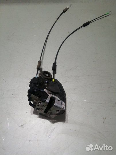 Замок двери Toyota Corolla E150