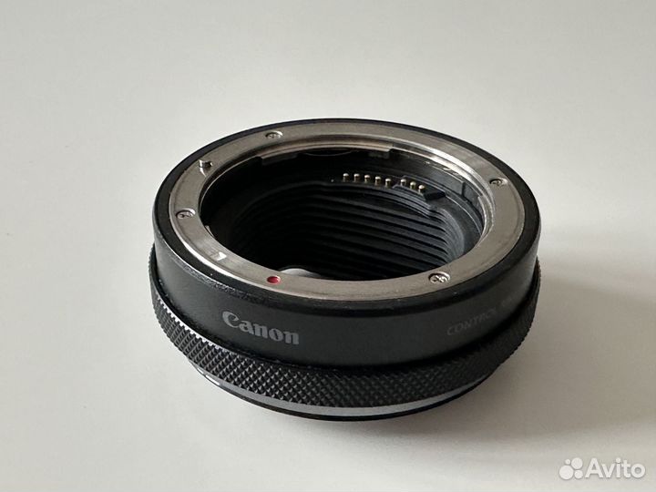 Адаптер Canon Mount Adapter EF-EOS R Control Ring