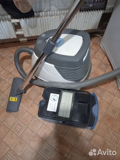 Пылесос karcher DS5600