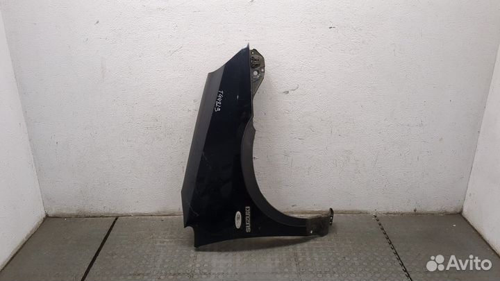 Крыло Suzuki Liana, 2004