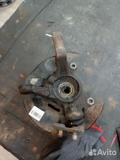 Ступица Toyota Corolla fielder NZE124G (Переднее Левое)