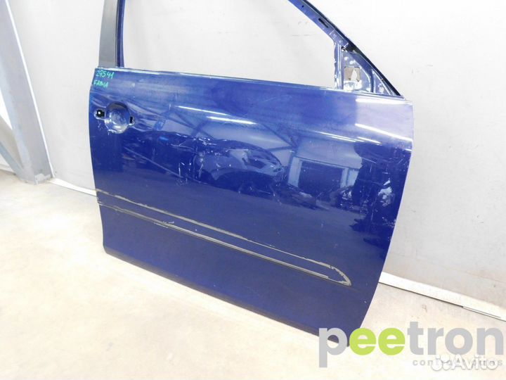 Б/У Б/У Дверь передняя правая 5J6831052 VAG