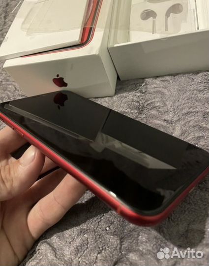 iPhone Xr, 64 ГБ