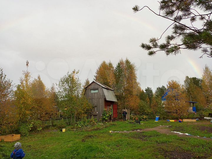 Дом 4000 м² на участке 6 сот.