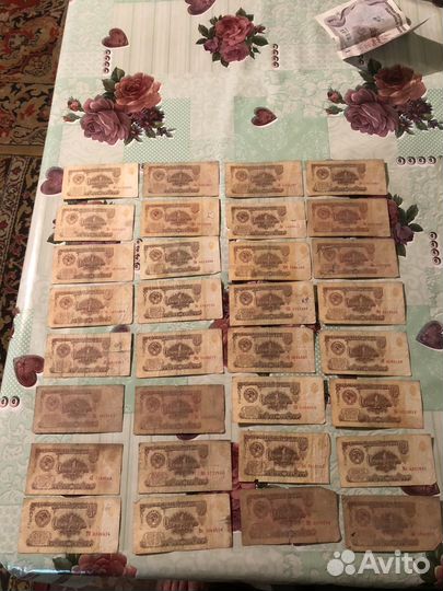 Продам старые купюры наминалом 1 рубль