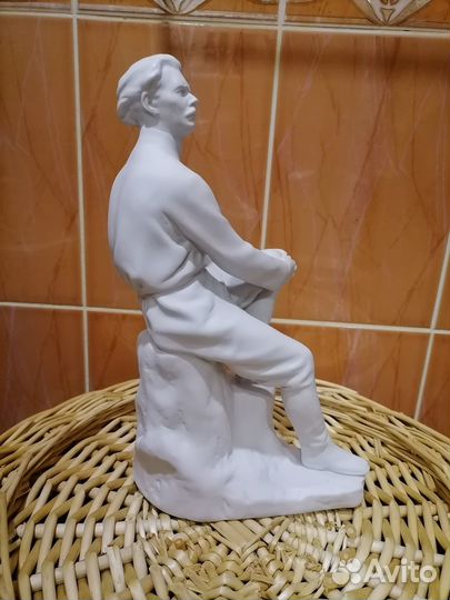 Статуэтка М. Горький фарфор лфз СССР