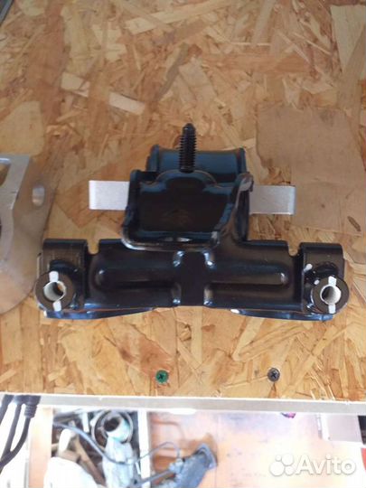 Опора кпп volkswagen polo, skoda rapid