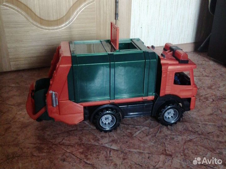 Игрушка машина мусоровоз
