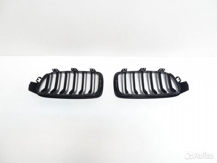 Решетка радиатора BMW 3 F30, F31 (11-19) grbm50