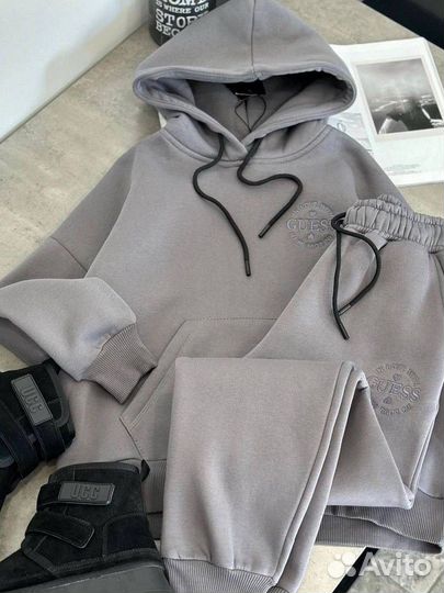Флисовый зимний костюм guess опт111