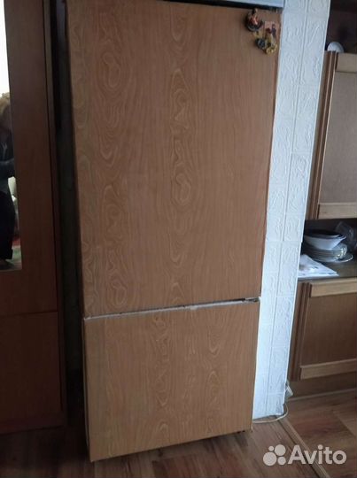 Холодильник бирюса